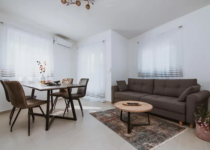 Piip-ni-more فوديس