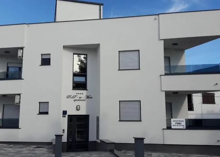 Piip-ni-more Apartment *